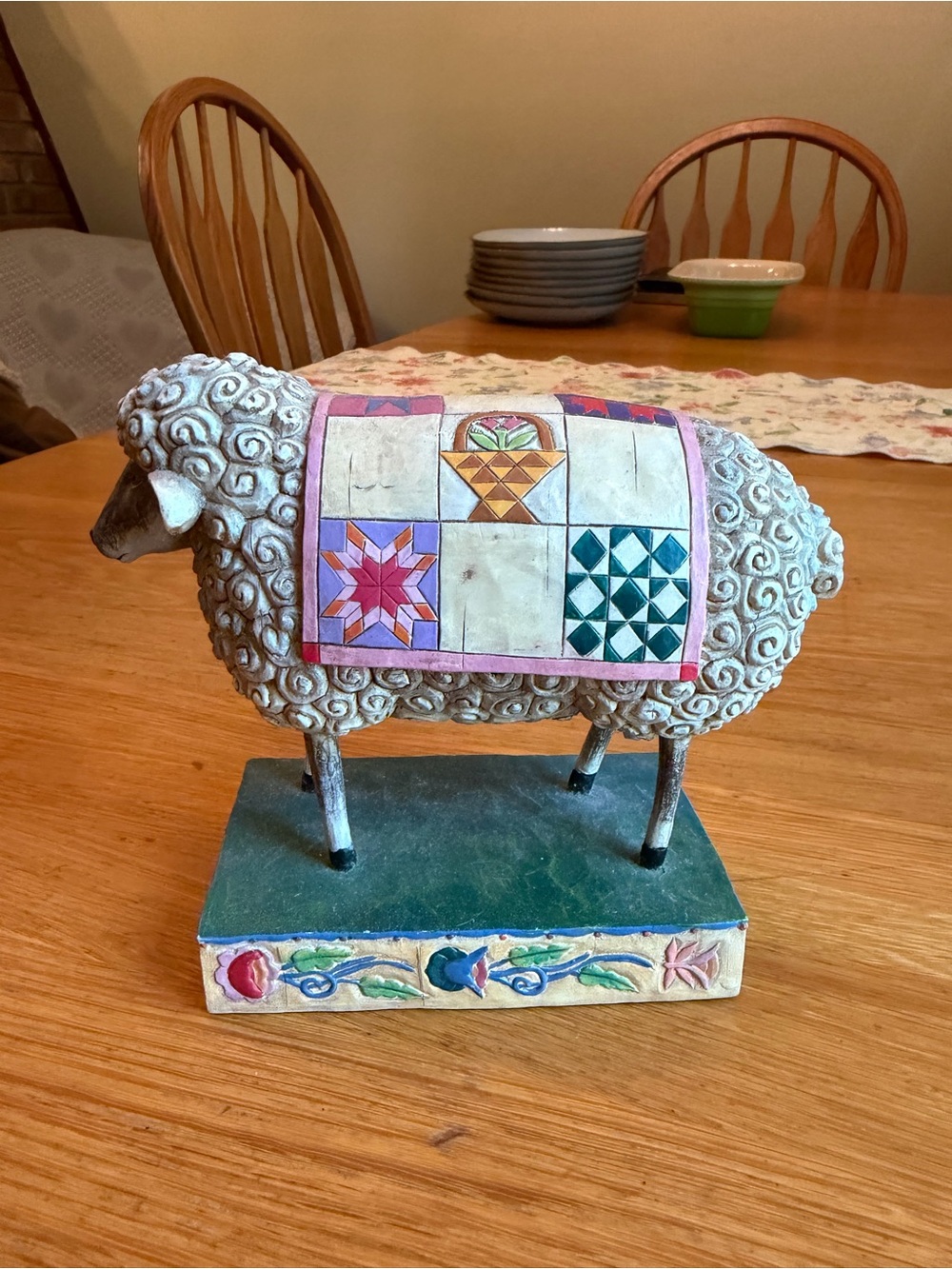 Jim Shore Cream Figurine Base with Pink and Blue Accents 2003